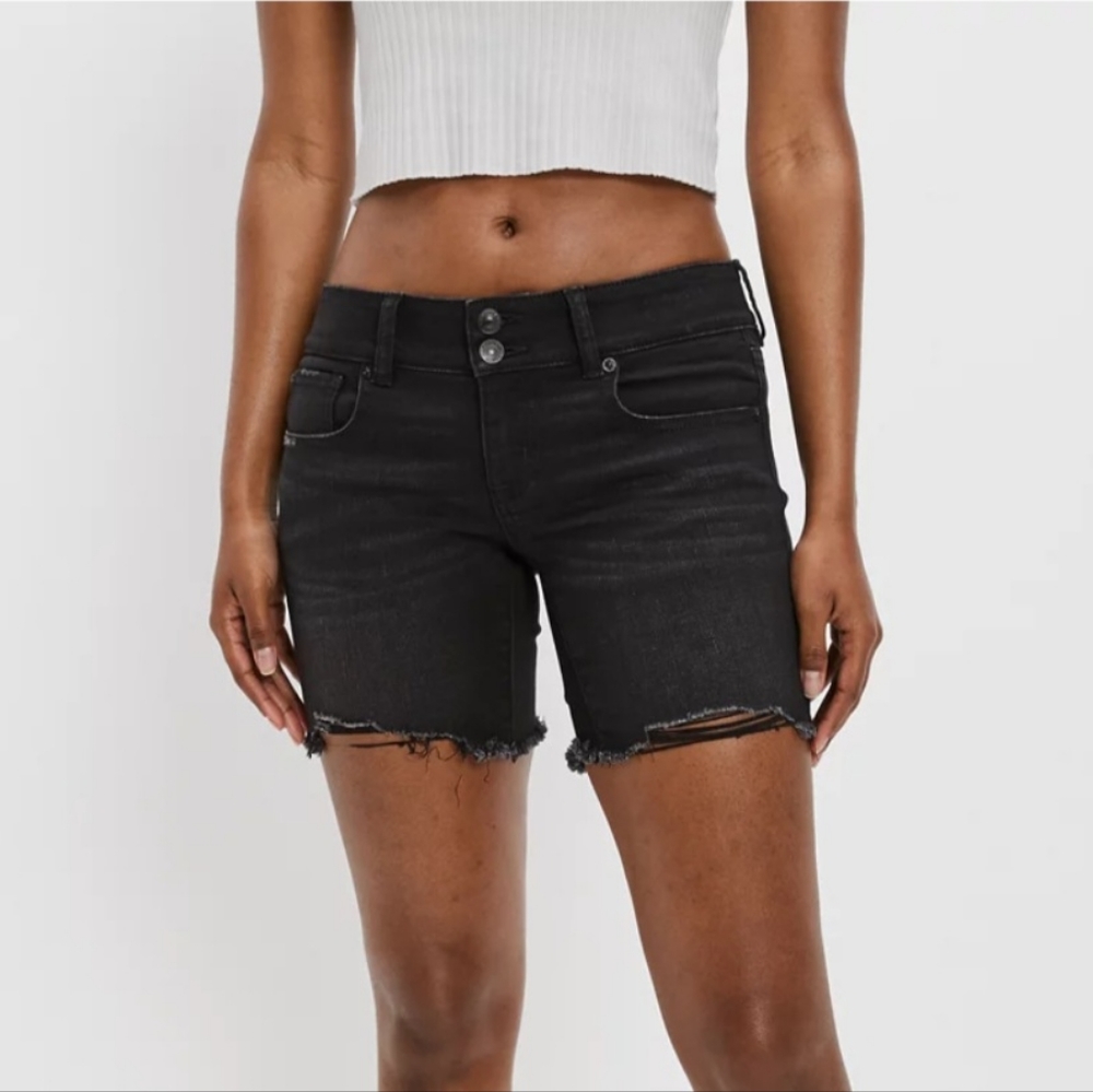 American Eagle Size 20 Super Low Rise Black Denim Skinny Bermuda Shorts